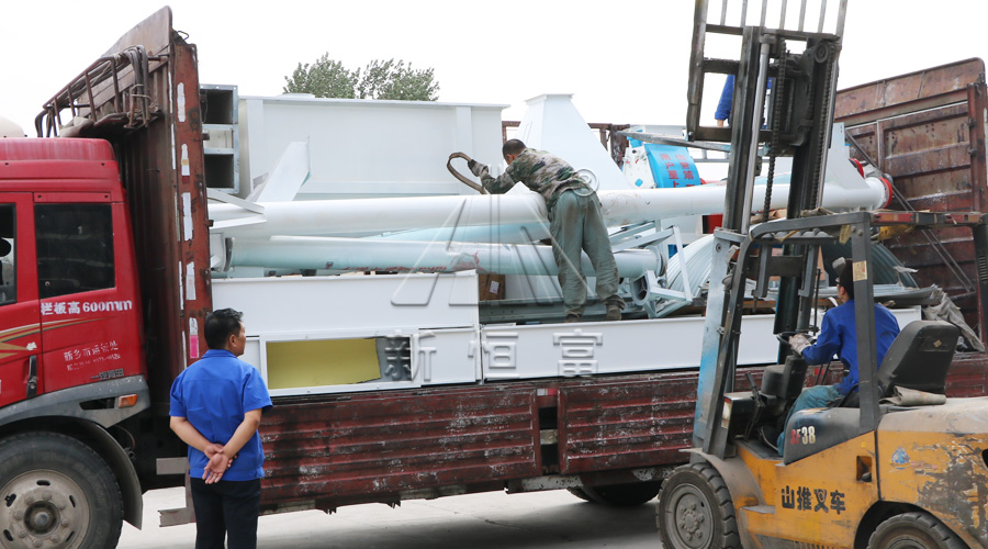 裝車(chē)基本完成 裝車基本完成