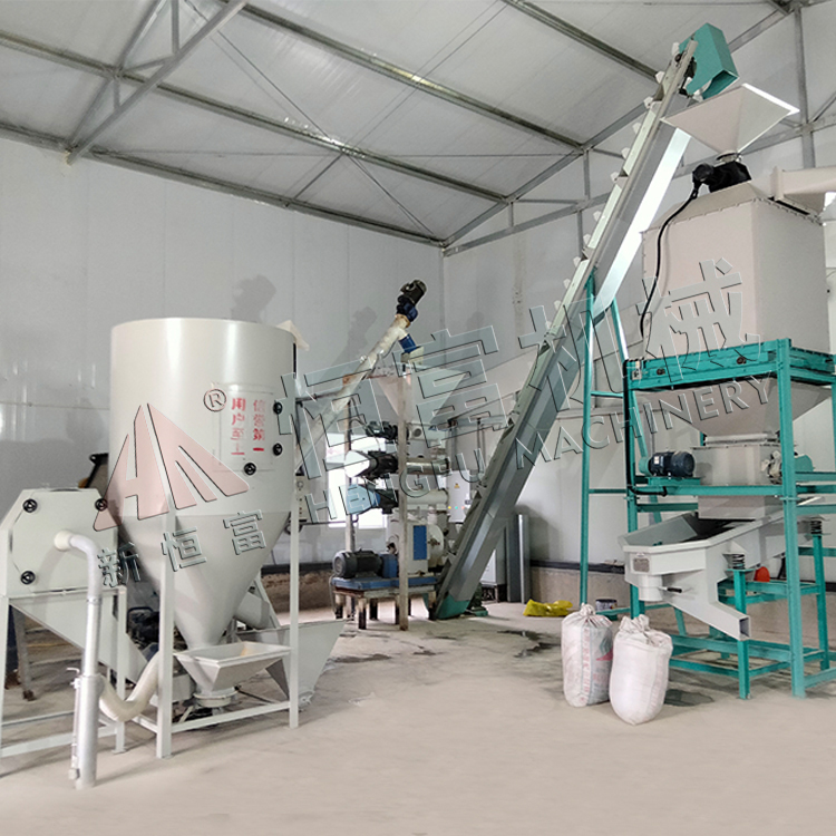 河南鶴壁（bì）250環模顆粒飼料（liào）機組